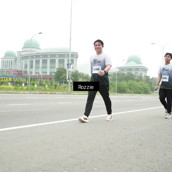 Runner Photo 7215111