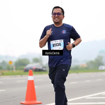 Runner Photo 7215190