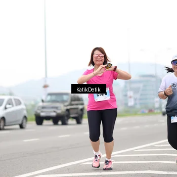 Runner Photo 7215331