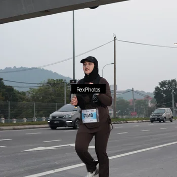 Runner Photo 7215368