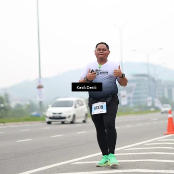 Runner Photo 7215375