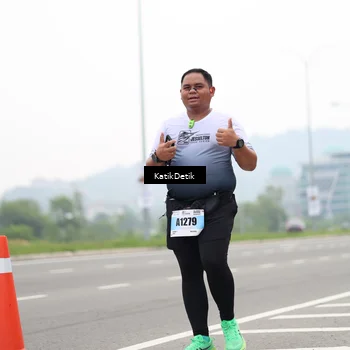 Runner Photo 7215376