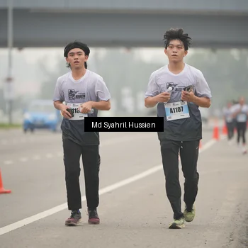 Runner Photo 7215390