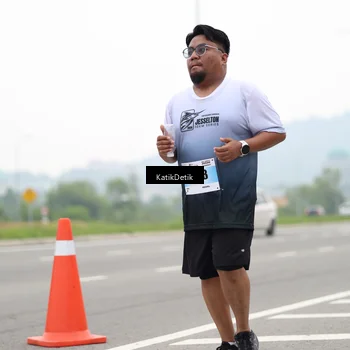 Runner Photo 7215409