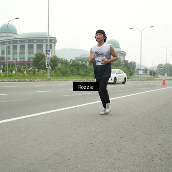 Runner Photo 7215426