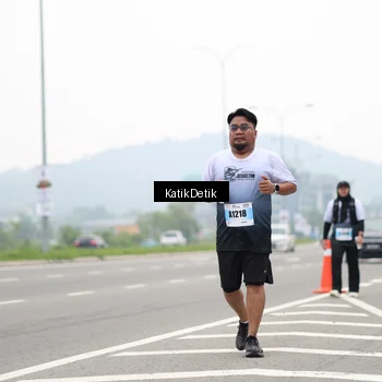 Runner Photo 7215427