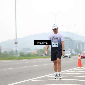 Runner Photo 7215439