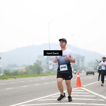 Runner Photo 7215459