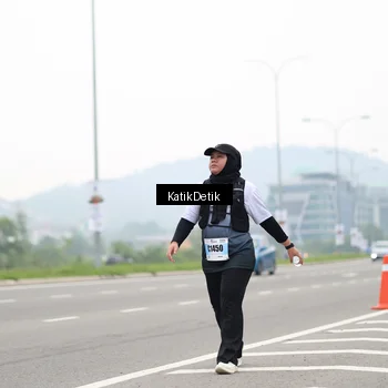 Runner Photo 7215472