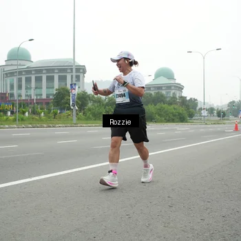 Runner Photo 7215498