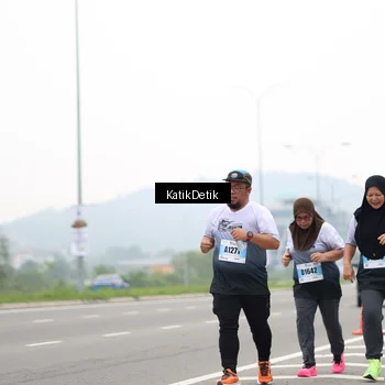 Runner Photo 7215508