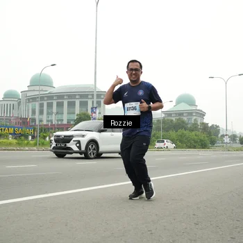 Runner Photo 7215513