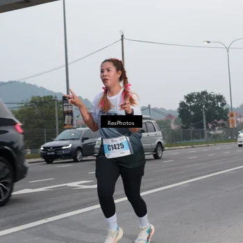 Runner Photo 7215544
