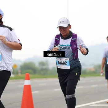 Runner Photo 7215553
