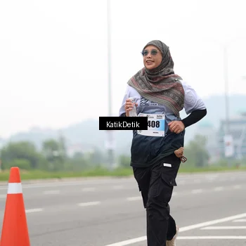 Runner Photo 7215603