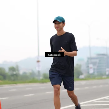 Runner Photo 7215614