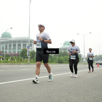 Runner Photo 7215624