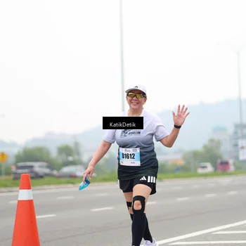 Runner Photo 7215636