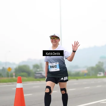 Runner Photo 7215644