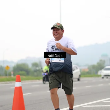 Runner Photo 7215652