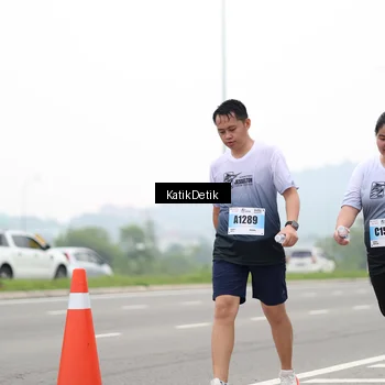 Runner Photo 7215658