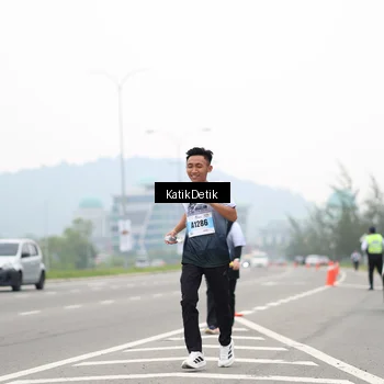 Runner Photo 7215661