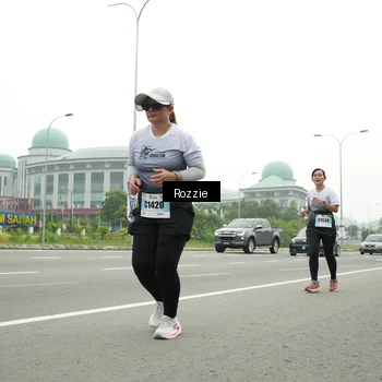Runner Photo 7215672