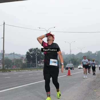 Runner Photo 7215684