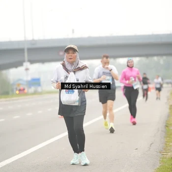 Runner Photo 7215693