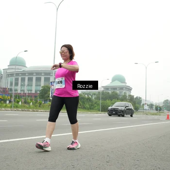 Runner Photo 7215709