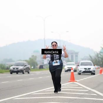 Runner Photo 7215715