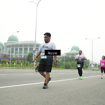 Runner Photo 7215716
