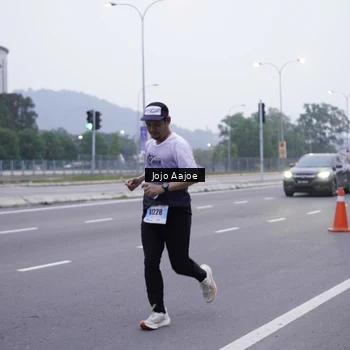 Runner Photo 7215729
