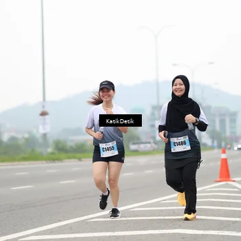 Runner Photo 7215742