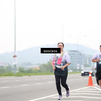 Runner Photo 7215772
