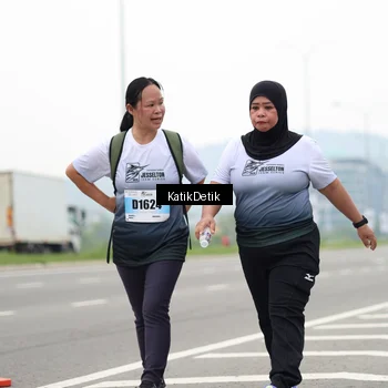 Runner Photo 7215777
