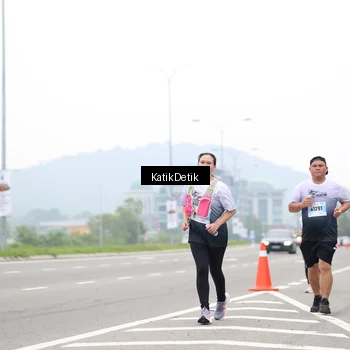 Runner Photo 7215781