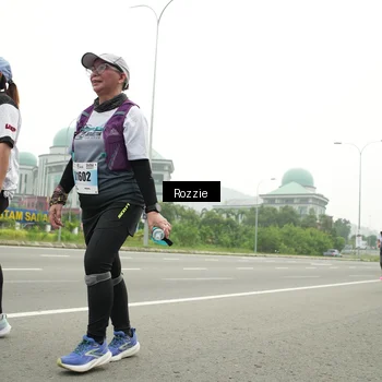 Runner Photo 7215812