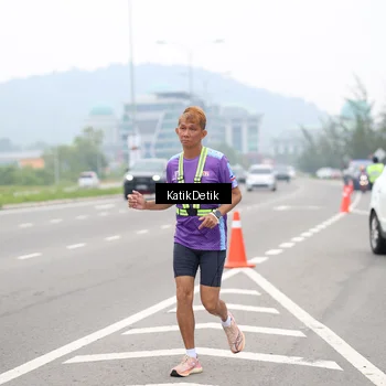 Runner Photo 7215892