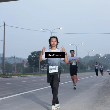 Runner Photo 7216354
