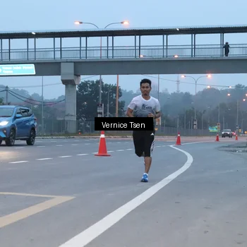 Runner Photo 7216629