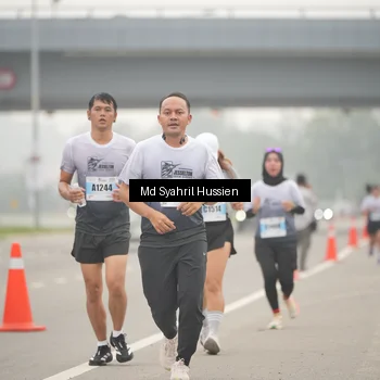 Runner Photo 7216791