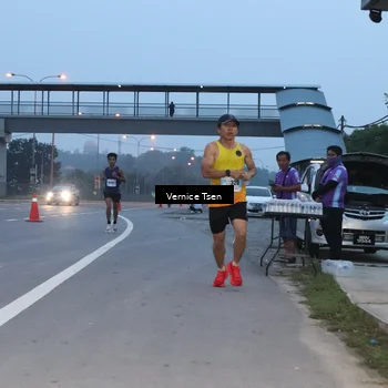 Runner Photo 7216898