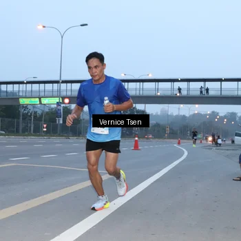 Runner Photo 7217173