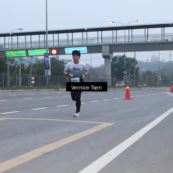 Runner Photo 7217625