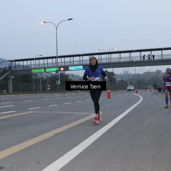 Runner Photo 7218004