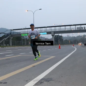 Runner Photo 7218657