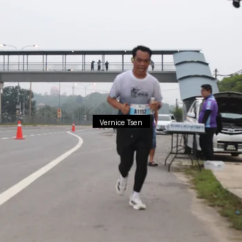 Runner Photo 7220250