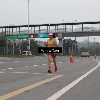 Runner Photo 7220875