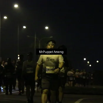 Runner Photo 7221000